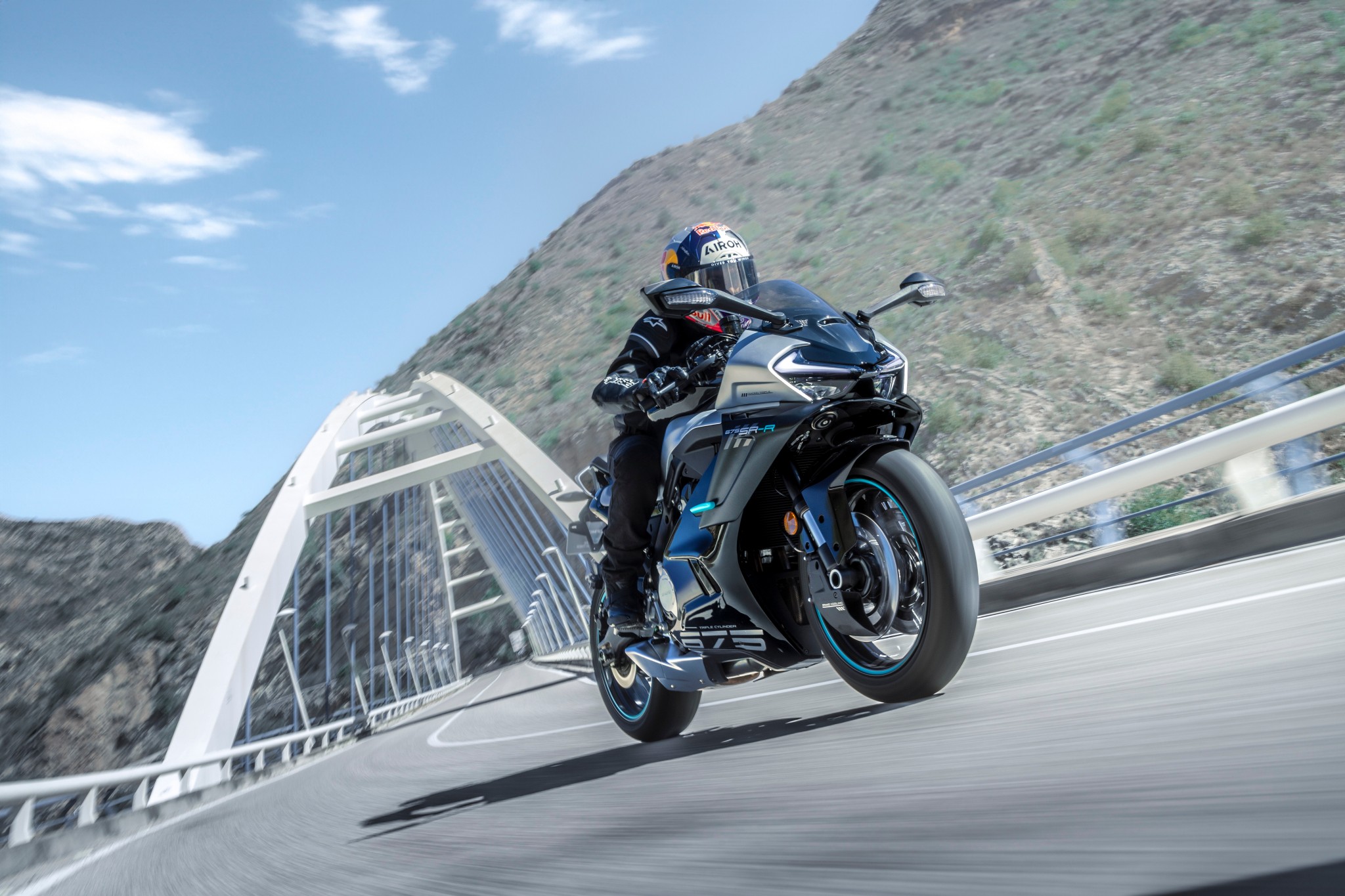 CFMOTO 675SR-R Chinese performance motorcycle