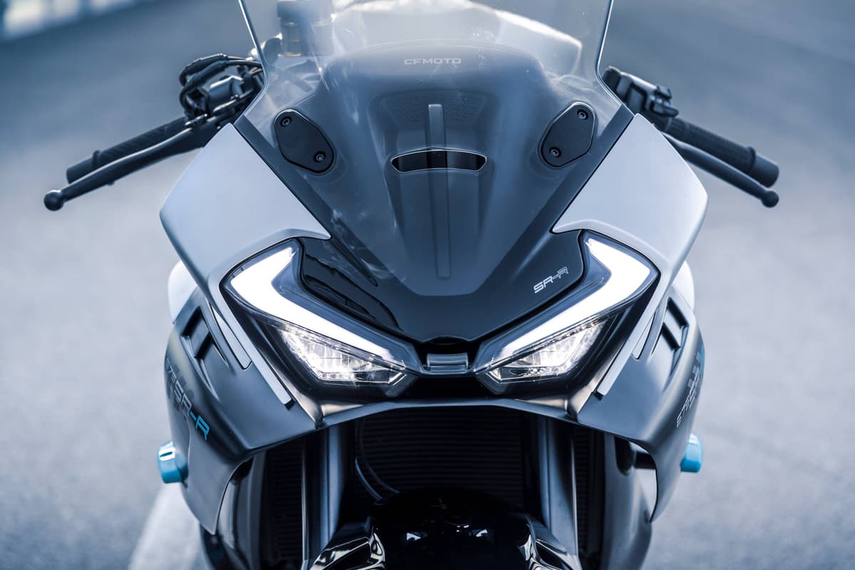 CFMOTO 675SR-R official detail photograph
